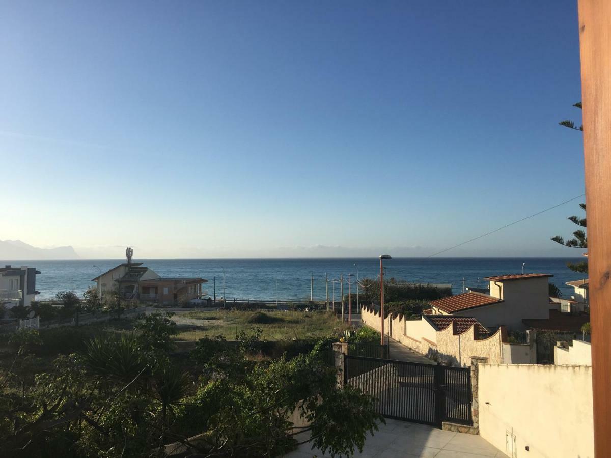 Casa Vacanza Demi อัลกาโมมารีนา ภายนอก รูปภาพ